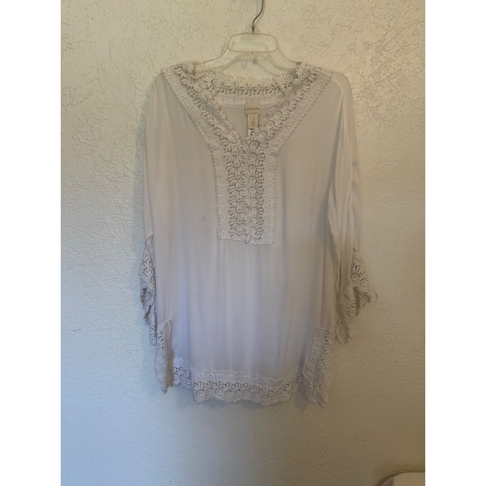 Chicos White Crochet Lace Trim V-Neck Tunic Top Size 1 Medium Relaxed Rayon Boho
